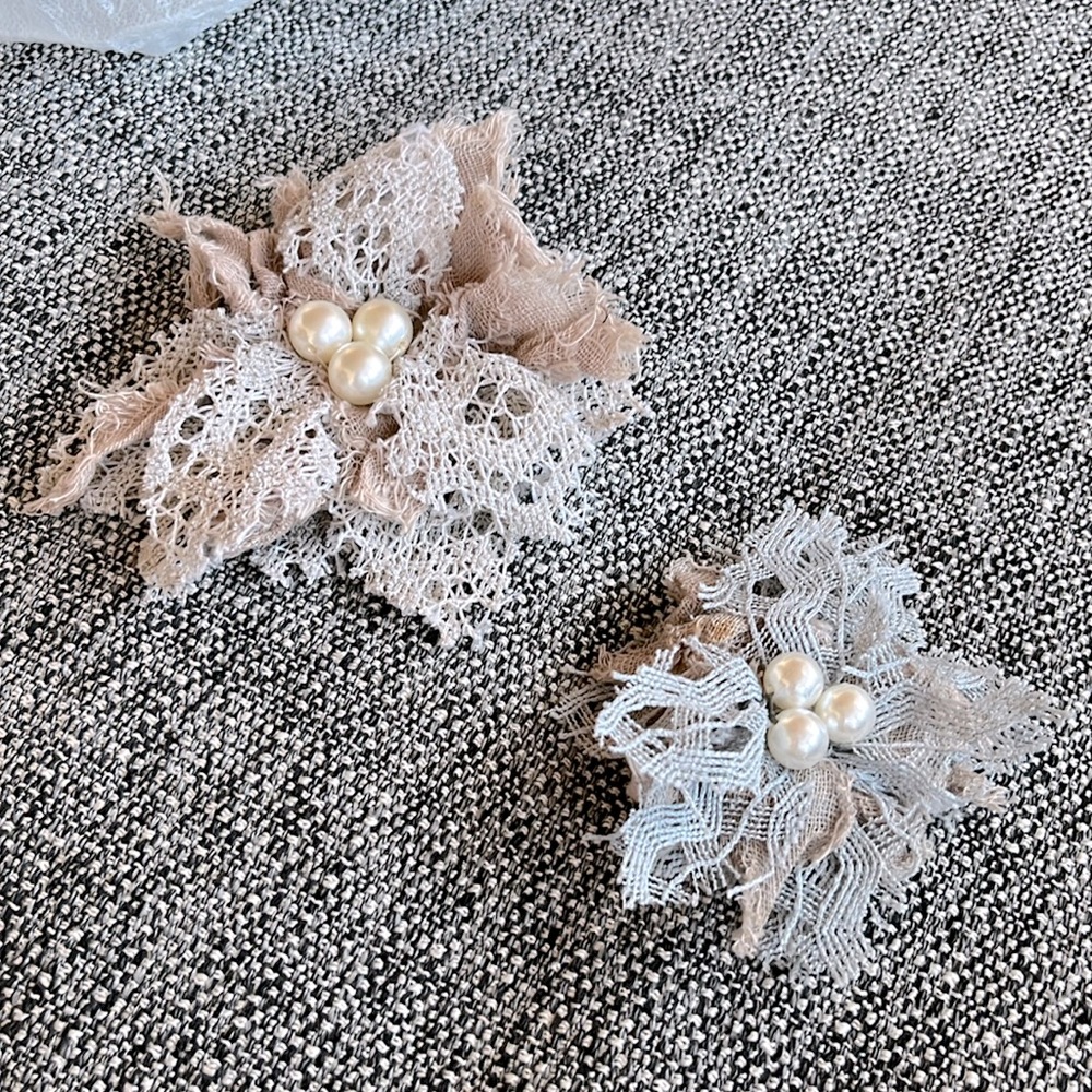 Japanese vintage style pearl lace brooch / pin / hair clip, beige / blue & pink